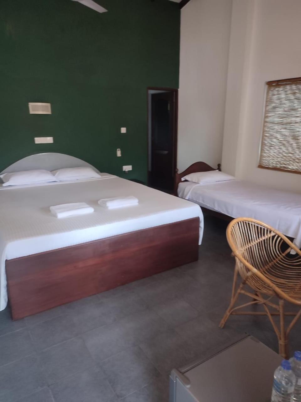 Sunil Garden Guesthouse 우나와투나 외부 사진